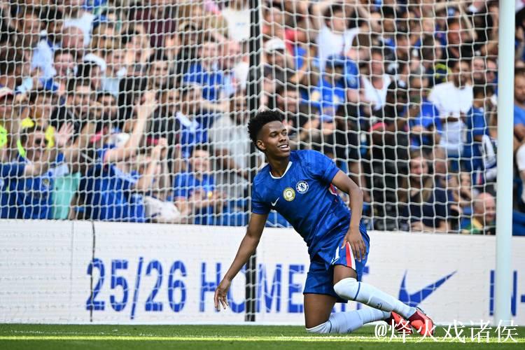 邮报:埃斯特旺对未能出战本周欧冠感到失望 邮报:埃斯特旺对未能出战本周欧冠感到失望