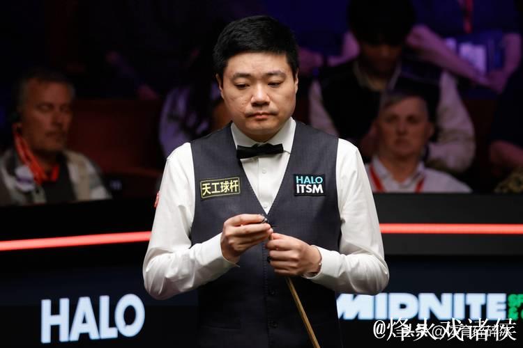 丁俊晖5-2战胜马奎尔 挺进斯诺克沙特大师赛16强